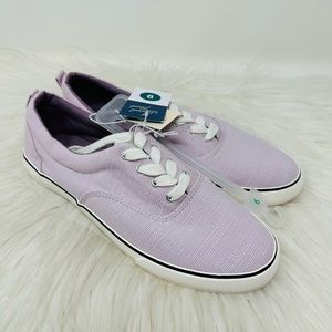 Universal Thread women canvas lace up Sneakers